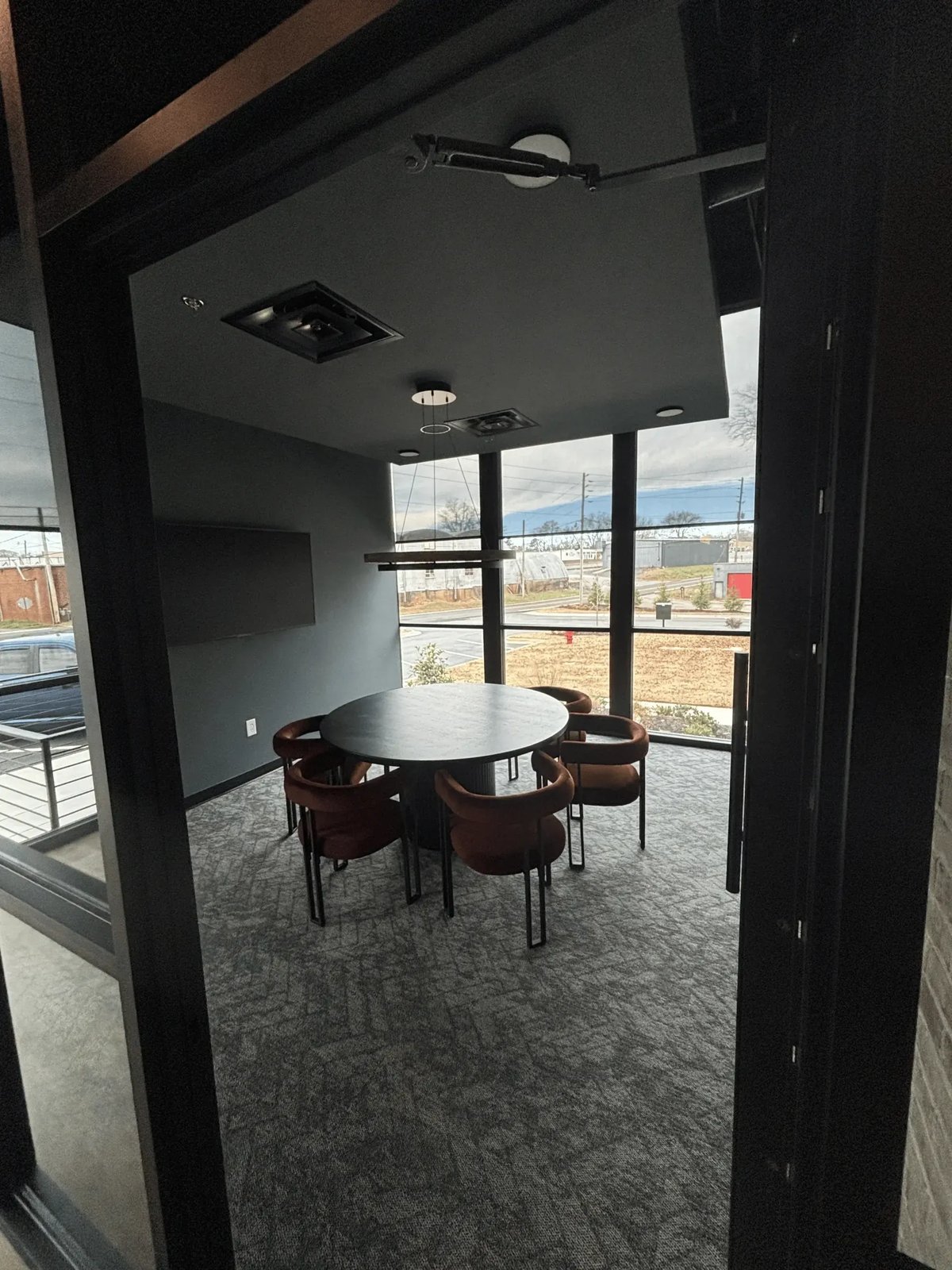The conference room at CablesAndKits